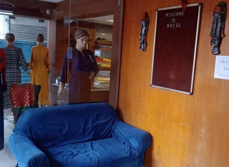 Отель Cozy Residency