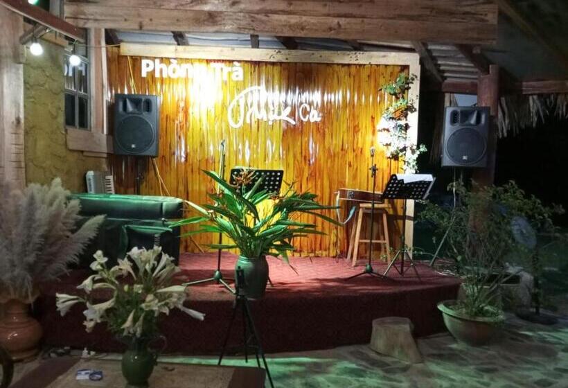 هتل Eco Rose Homestay