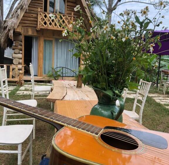 هتل Eco Rose Homestay