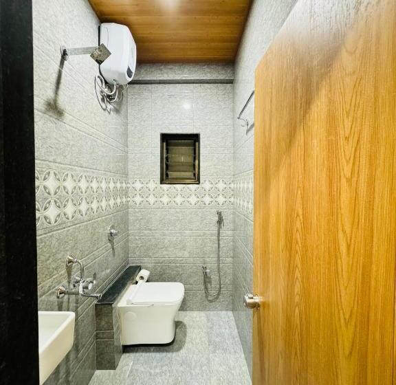 호텔 Ekant Family Restaurant And Lodging