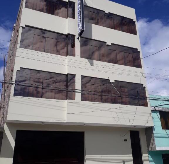 هتل Hospedaje La Perla Jauja
