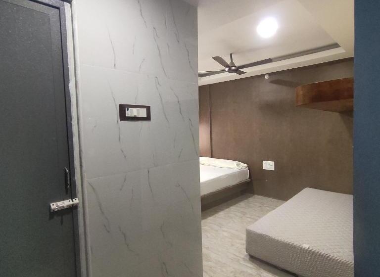 Отель Hyton Grand Kilambakkam