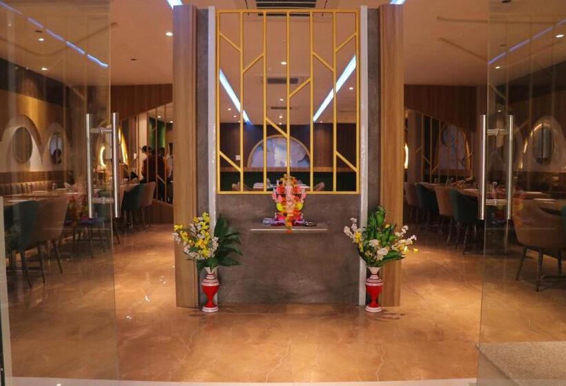 Отель Jai Shree Palace