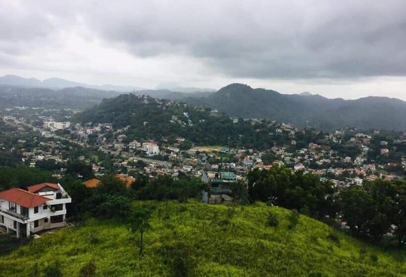 בית מלון כפרי Kandyan View Free Pickup From Kandy City