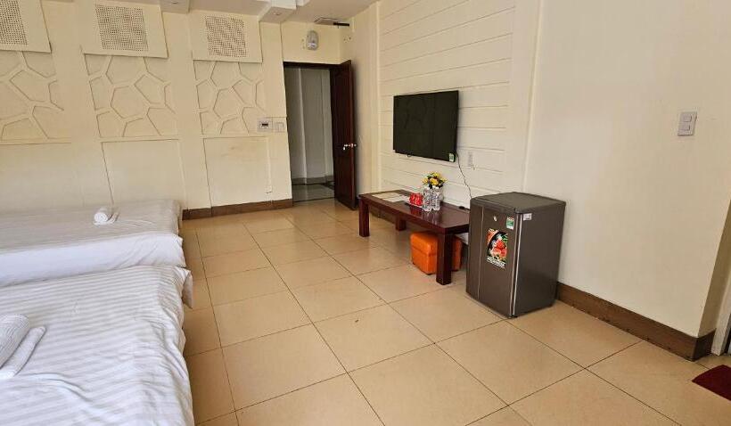 هتل Khách Sạn Lake Side Palace Bờ Hồ