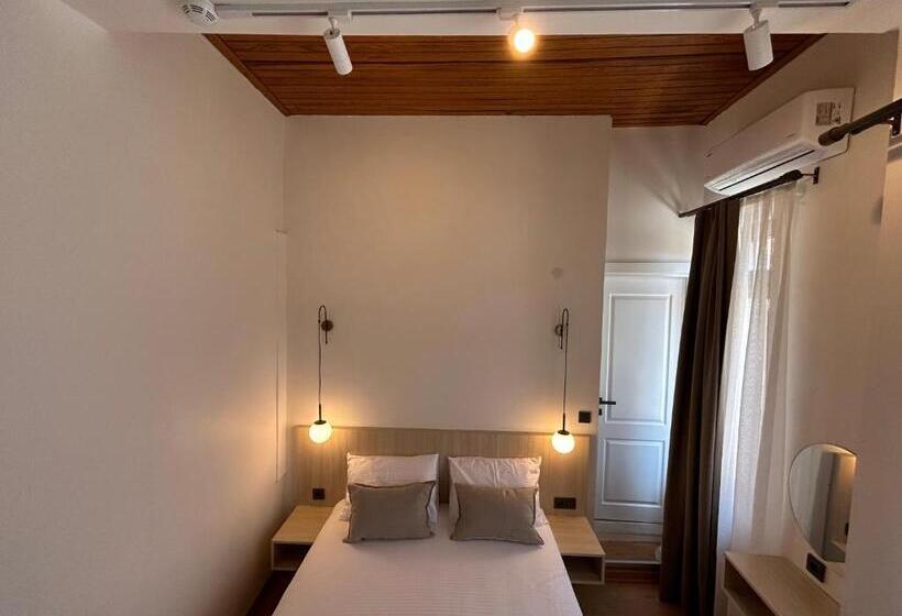 ホテル La Luna Nueva