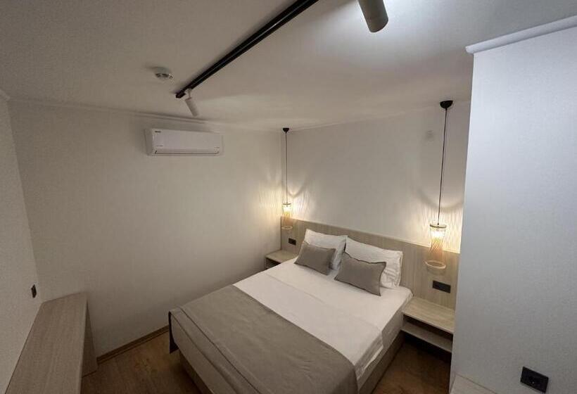 ホテル La Luna Nueva