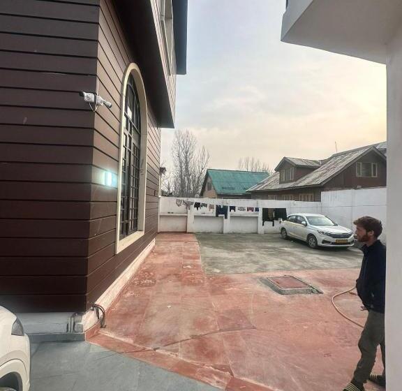 فندق Main Street Inn