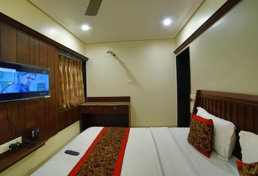 ホテル Mid Town Inn Nakki Lake 500 Metter