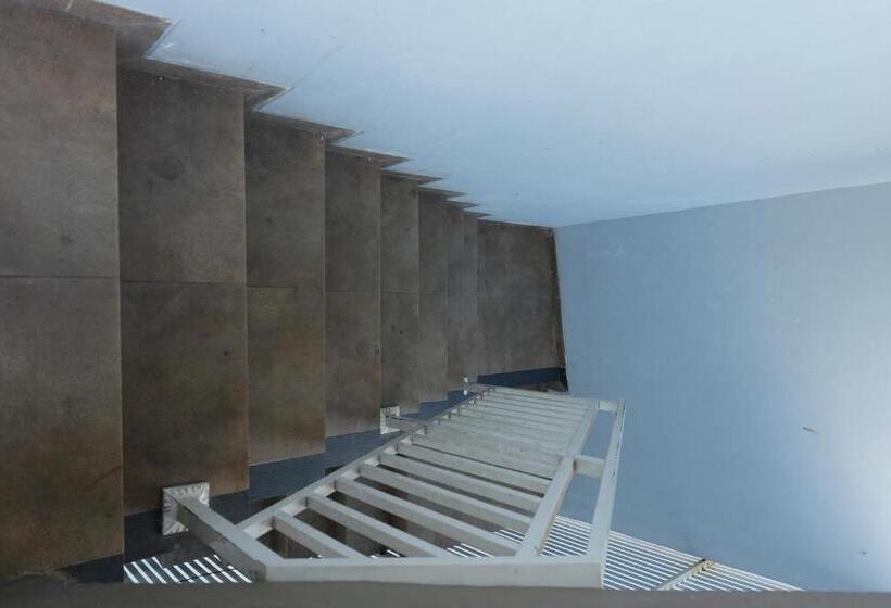 فندق Oyo 93130 Baloi Homestay