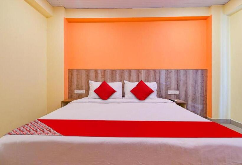 ホテル Oyo Flagship The Limewood Inn