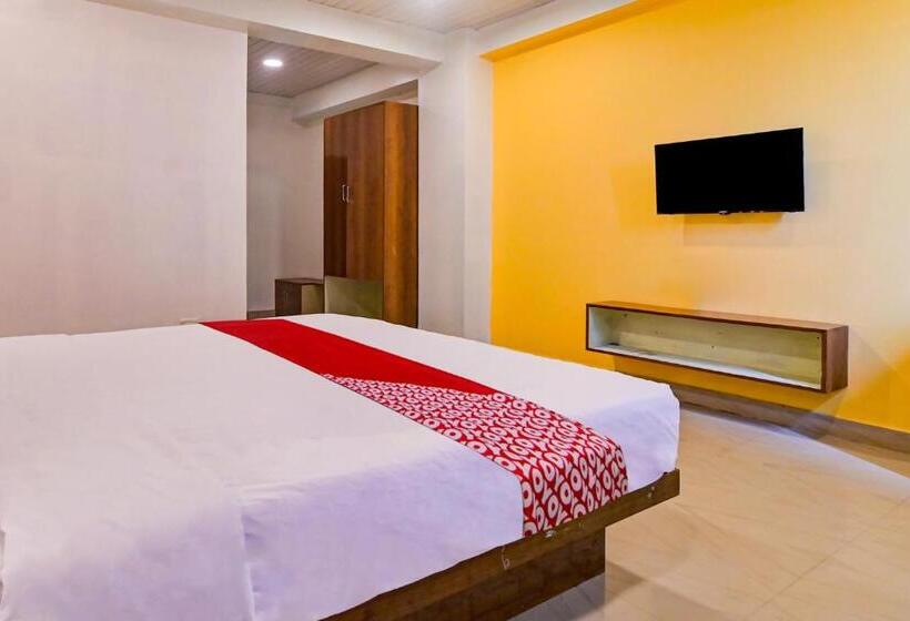 ホテル Oyo Flagship The Limewood Inn