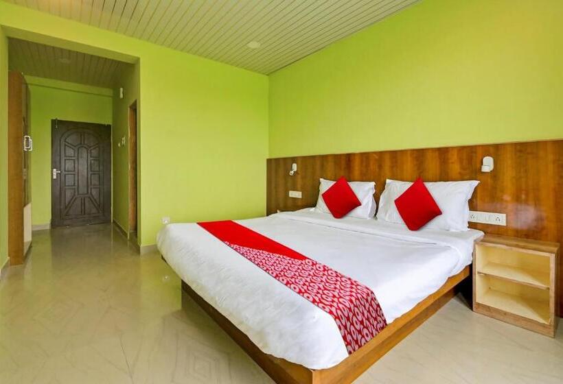 ホテル Oyo Flagship The Limewood Inn