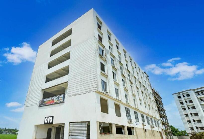 ホテル Oyo Flagship The Limewood Inn