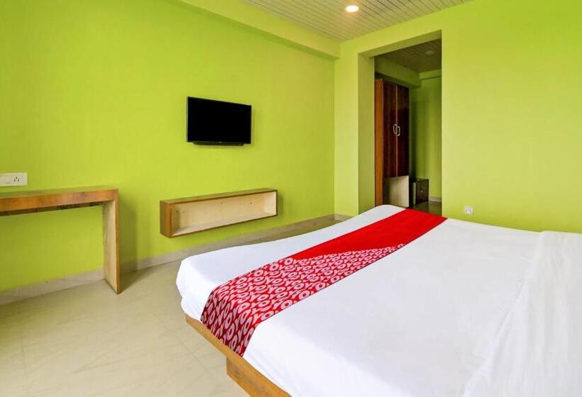 ホテル Oyo Flagship The Limewood Inn