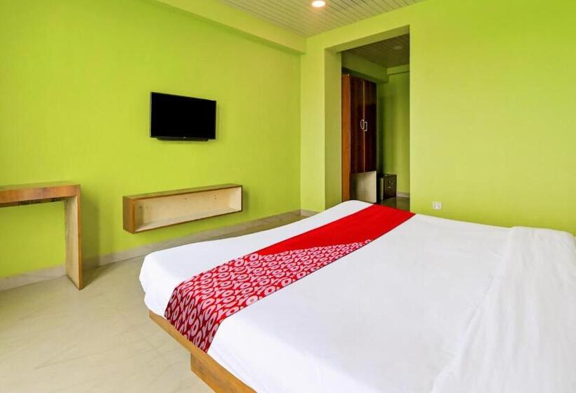 ホテル Oyo Flagship The Limewood Inn