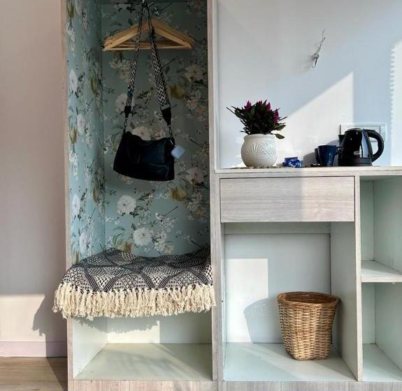 בית מלון כפרי Riverside Luxe Living