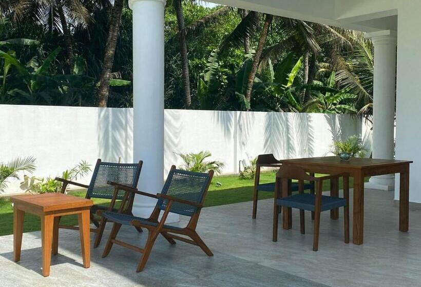 Отель Sea Star Boutique