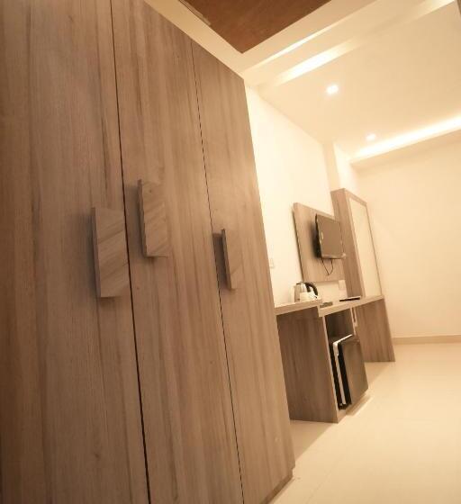 酒店 Shanti International