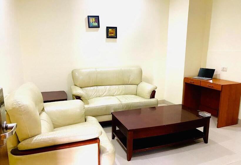 酒店 Signature Suite Noida Sector 51 Couple Friendly