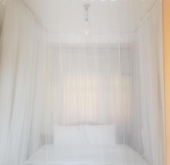 هتل Spannet Suites