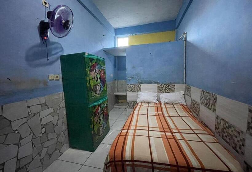 فندق Spot On 93555 Triple N Homestay