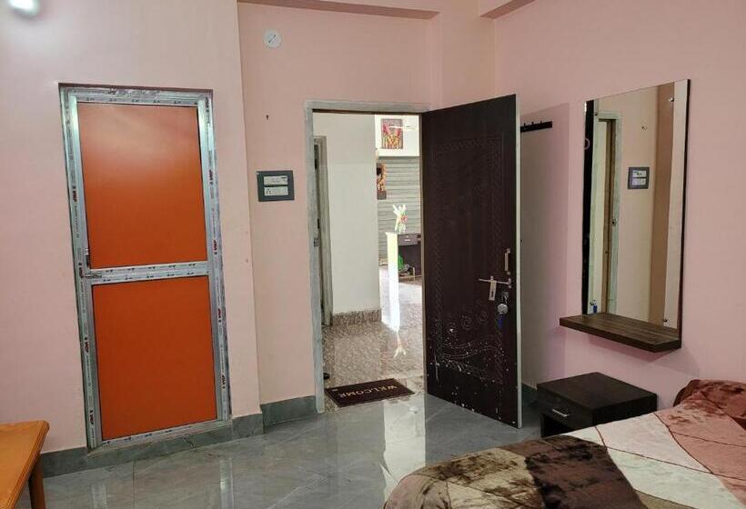 Отель Staymaker Rajdeep Guest House