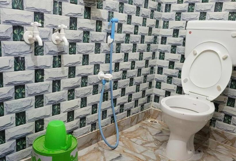 Отель Staymaker Rajdeep Guest House