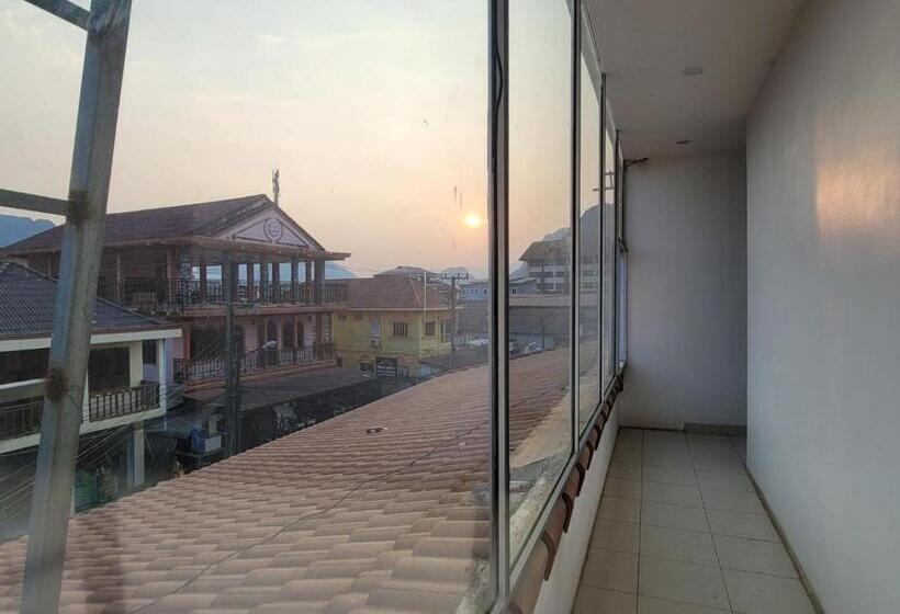 هتل Sunrise East 2