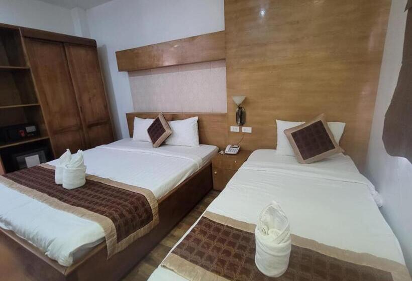 Отель Sunrise East 2