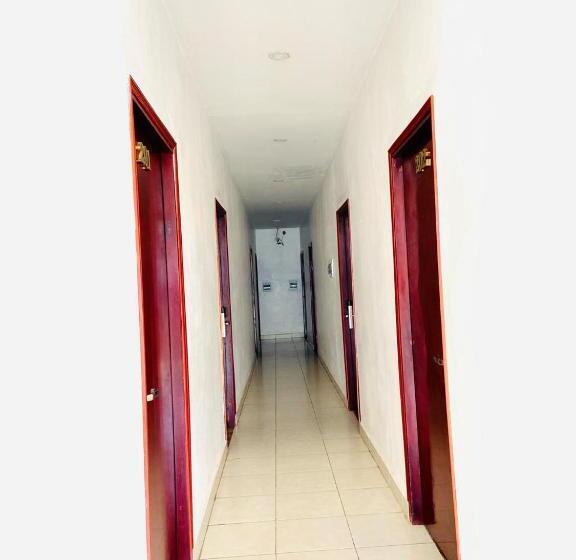 Отель Sunrise East 2