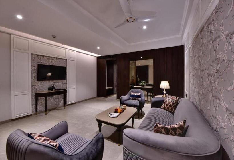 בית מלון כפרי The Fern Shelter Resort Palghar