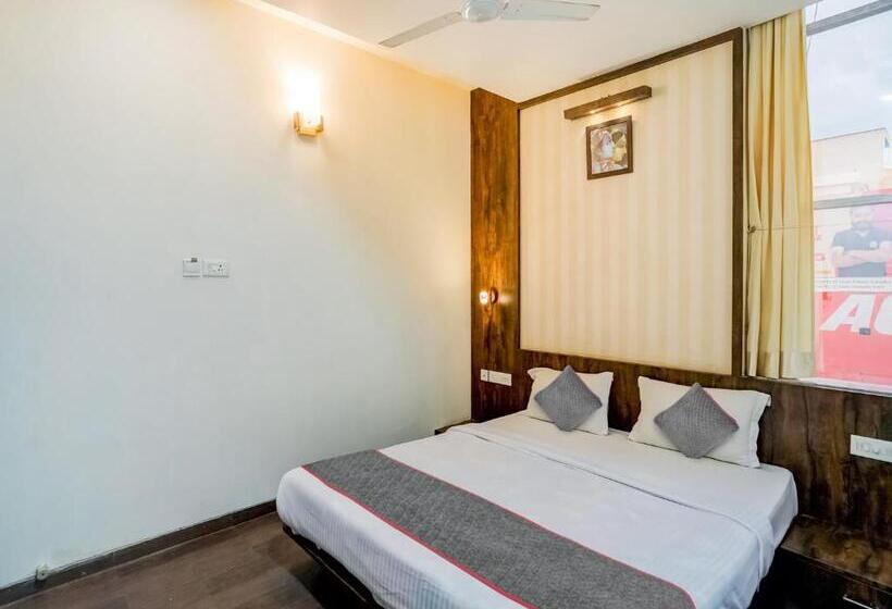 ホテル Townhouse Mng Platinum