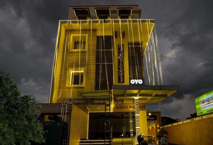 ホテル Townhouse Mng Platinum