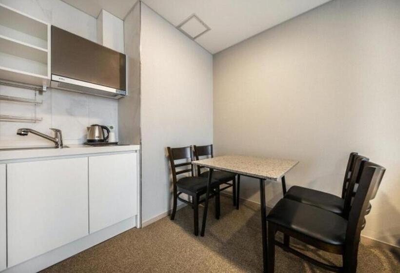 Hotel The Triny Urban Suites