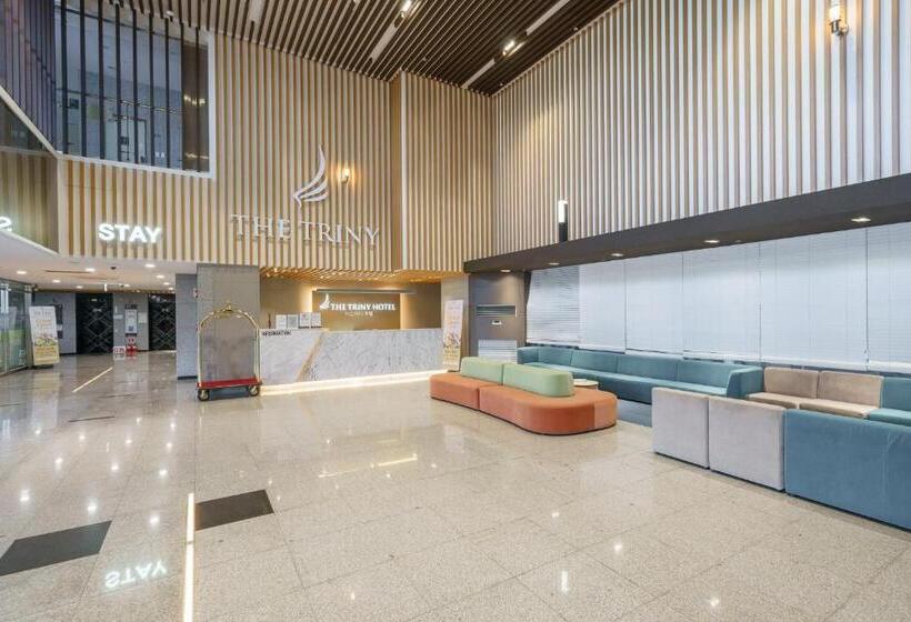 Hotel The Triny Urban Suites