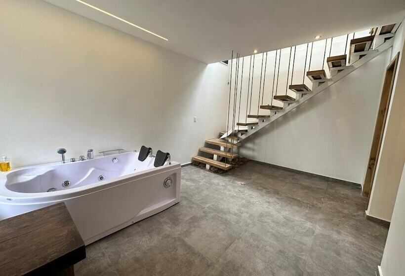 هتل Tunas & Cabras