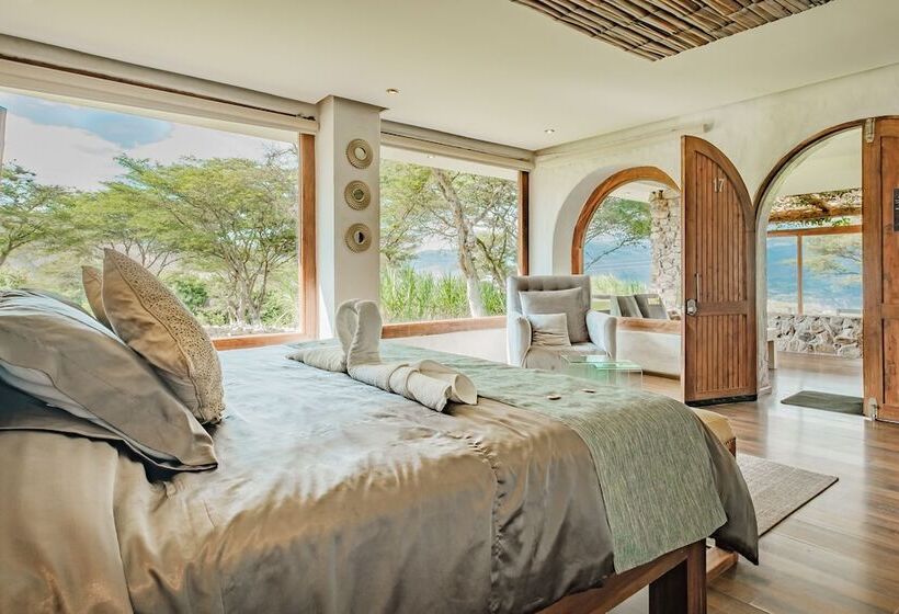 هتل Tunas & Cabras