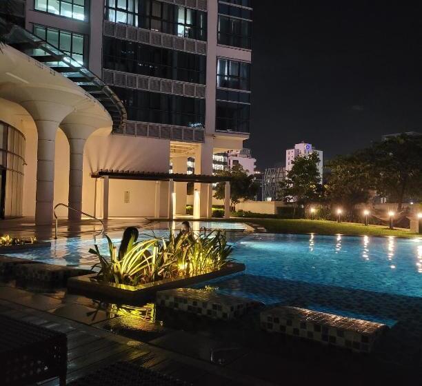 酒店 Uptown Parksuites Tower 1 At Bgc Staycations Up Above 12