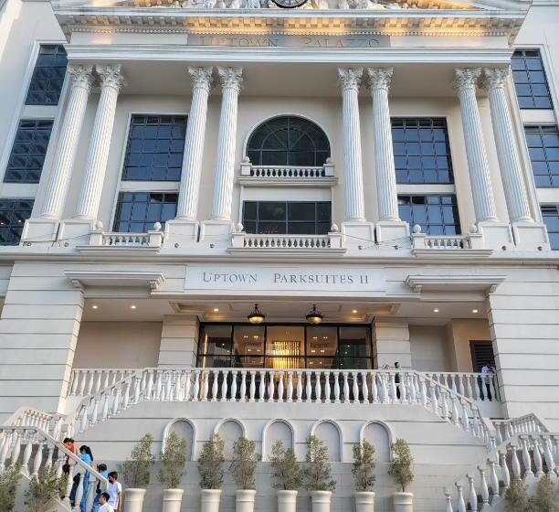 酒店 Uptown Parksuites Tower 1 At Bgc Staycations Up Above 12