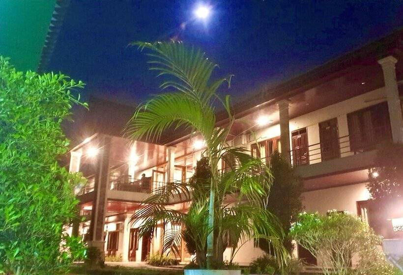 Отель Vang Vieng Garden Villa