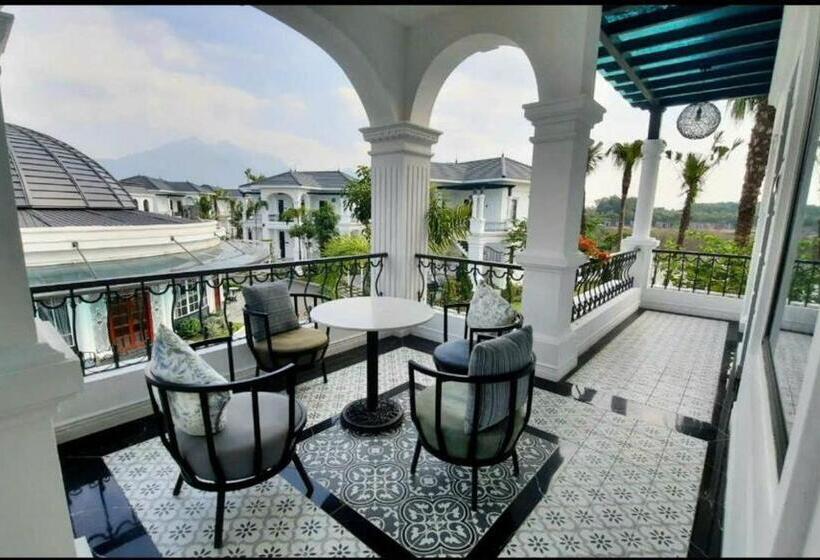 هتل Vườn Vua Resort & Villas
