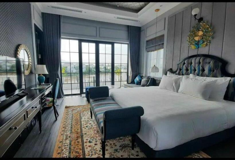 هتل Vườn Vua Resort & Villas