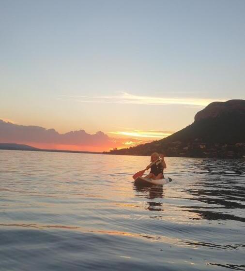 Water S Edge, Shabbat Guest House