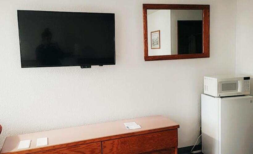 فندق على الطريق Harbor Inn