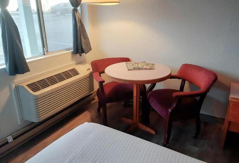 فندق على الطريق Harbor Inn