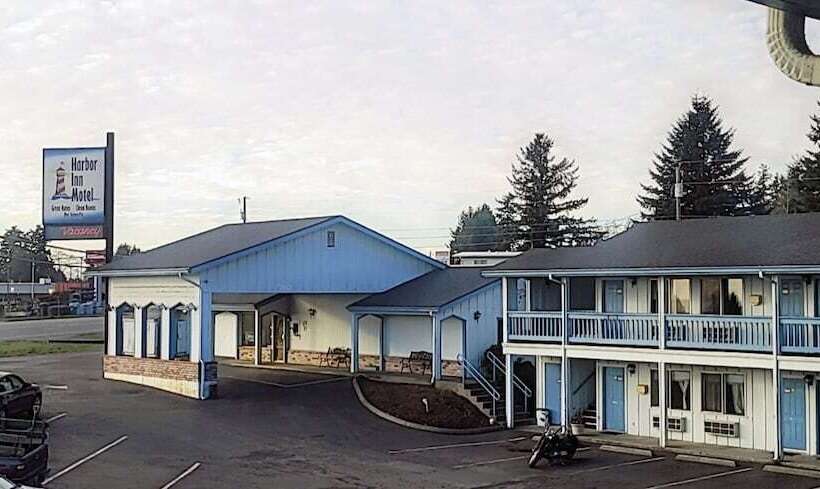 فندق على الطريق Harbor Inn