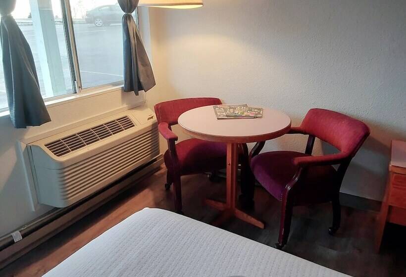 فندق على الطريق Harbor Inn