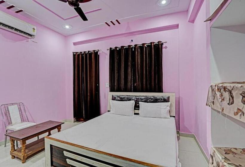 Oyo 82187 Divine Inn Hotel And Guest House