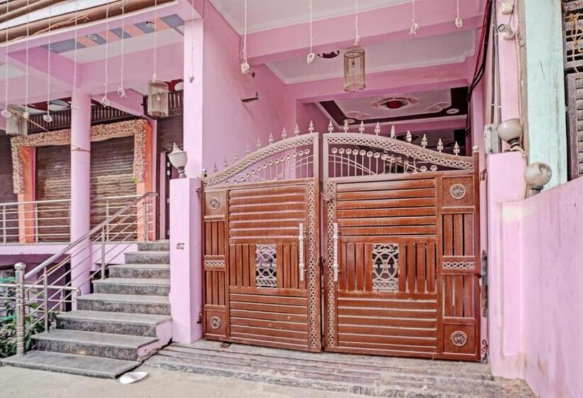 Oyo 82187 Divine Inn Hotel And Guest House